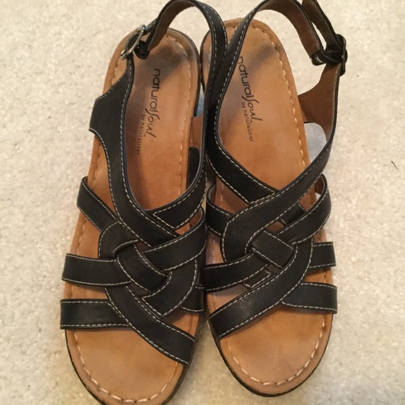 natural soul wedge sandals